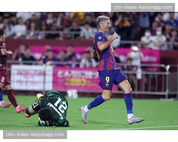 莱万年龄因素引发关注 巴萨锋线更新换代进行时 莱万年龄因素引发关注 巴萨锋线更新换代进行时